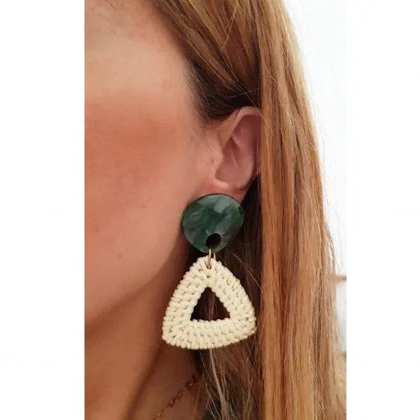 Pendientes triángulo rafia verde - Imagen 4
