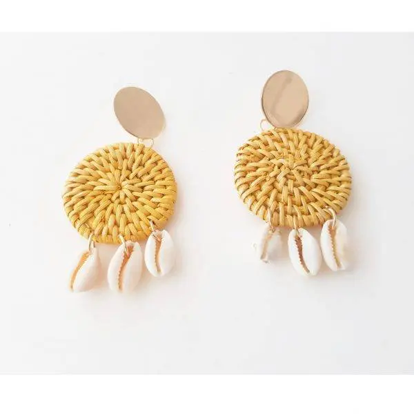 Pendientes rafia conchas