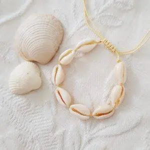 Pulsera conchas