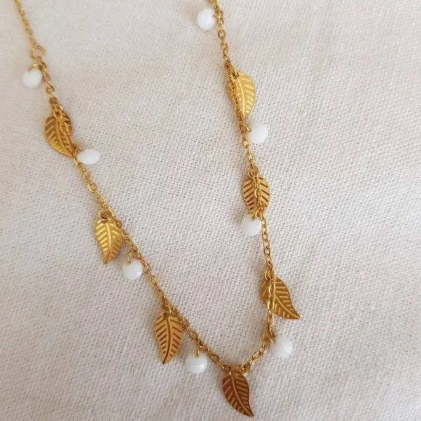 Plumitas white
