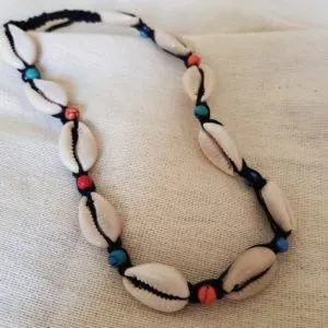 Choker conchas colores