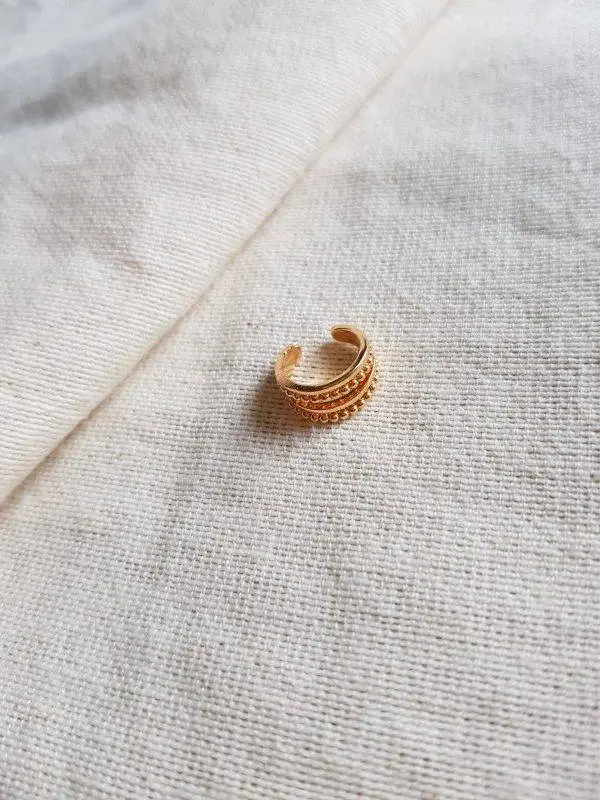 Ear cuff ring