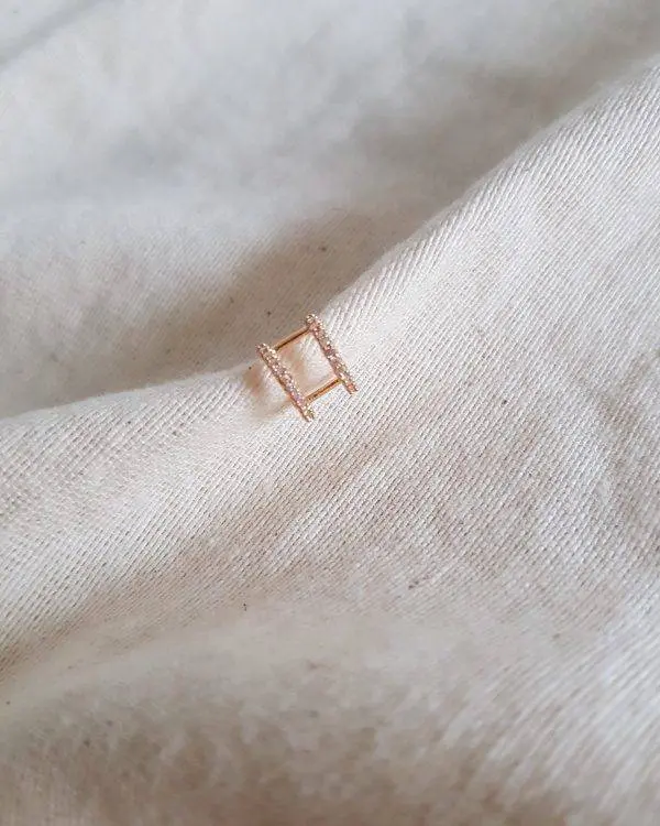 Ear cuff bright