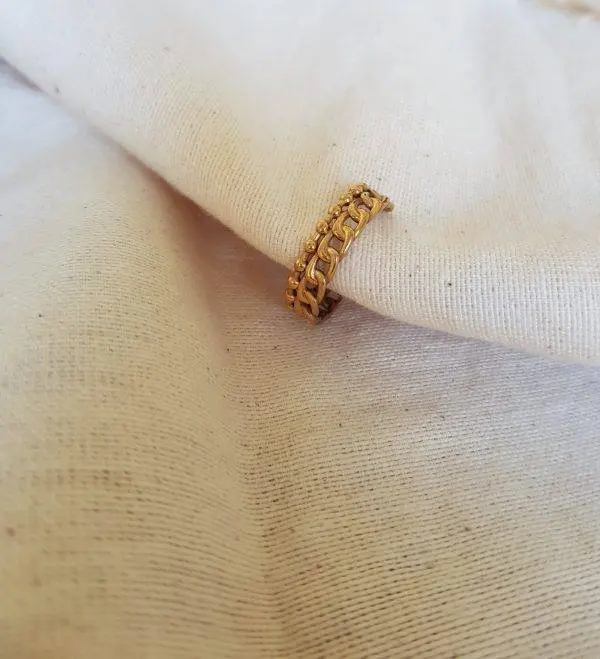 Anillo chain bolitas