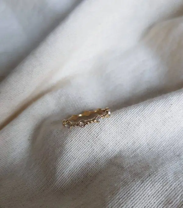 Anillo vintage white