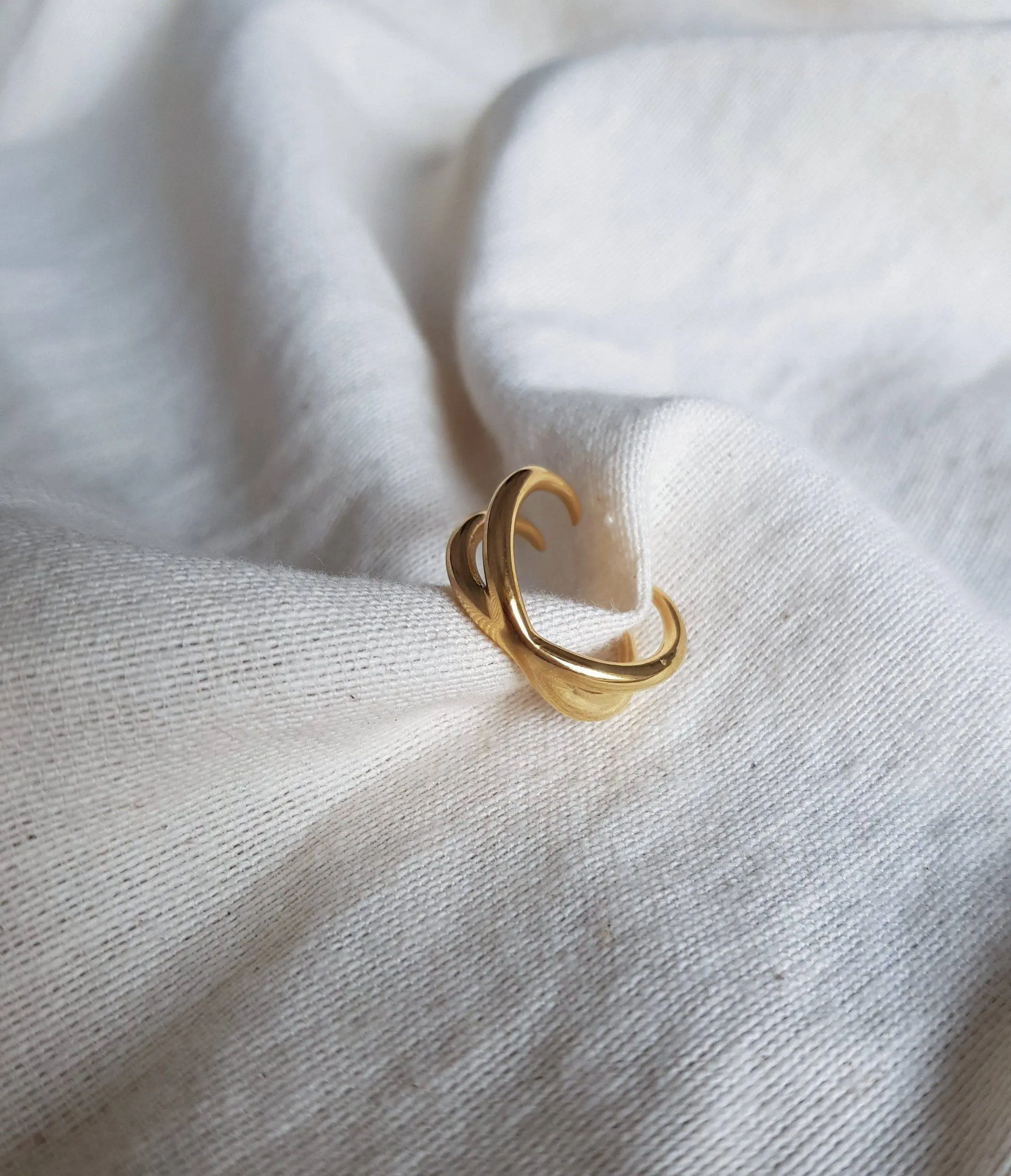 Anillo cruzado