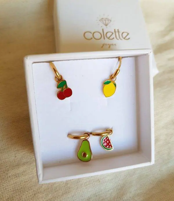 Pack fruits colours
