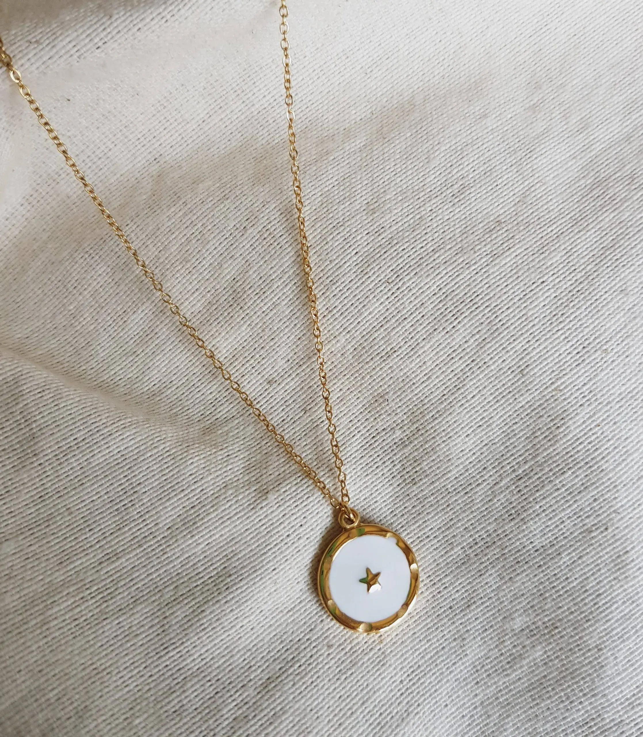 Collar Estrella white