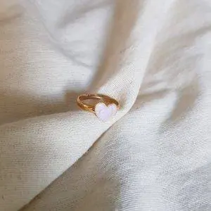 Anillo corazón lila
