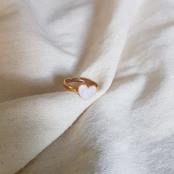Anillo corazón lila