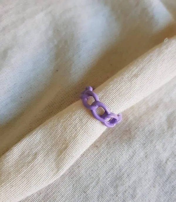 Anillo cadena lila