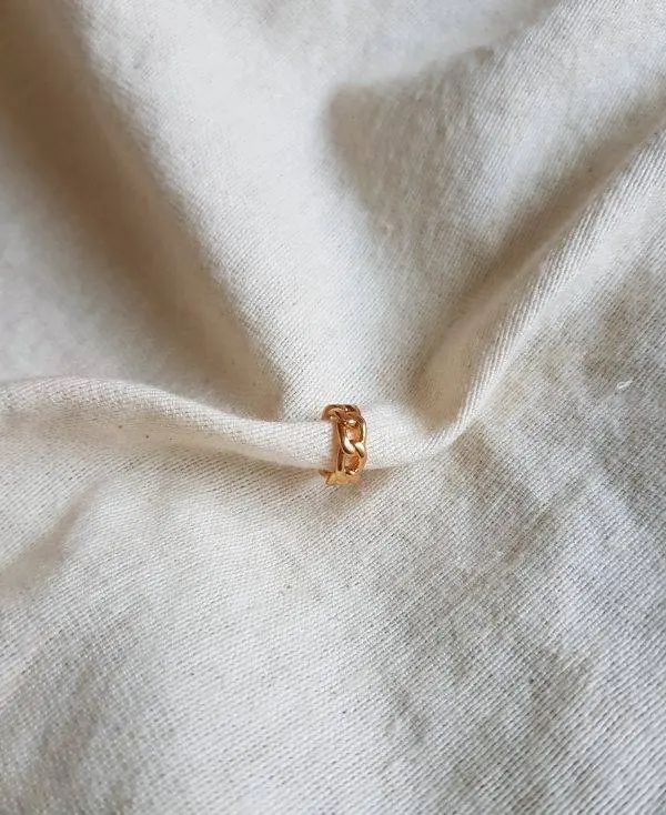 Ear cuff cadena