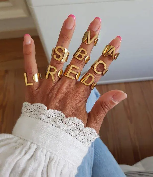 anillo letra