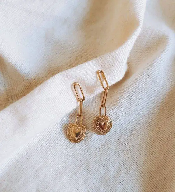 Pendientes cadena corazón