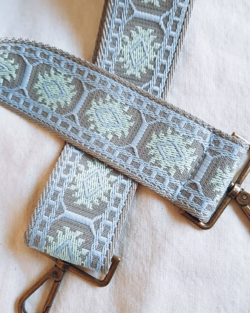 Cuelga bolsos verde agua