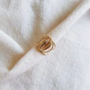 Anillo concha golden