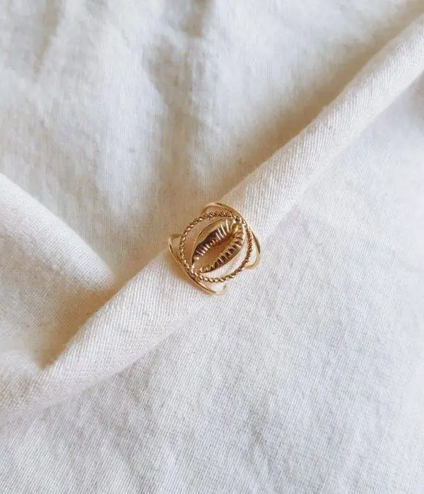 Anillo concha golden