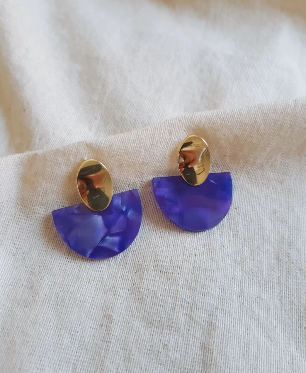 Pendientes media luna purple