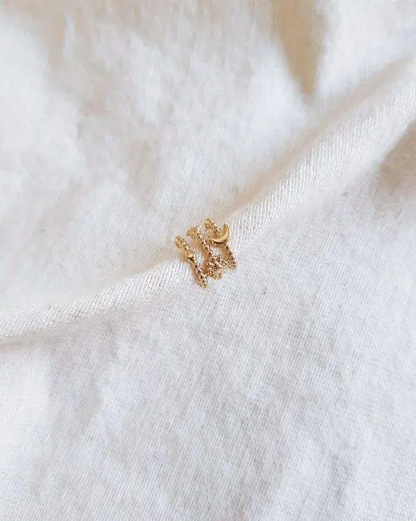 Ear cuff universe