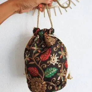 Bolsito saco black & bordeaux