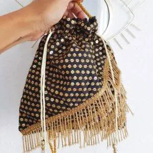 Bolsito saco flecos black