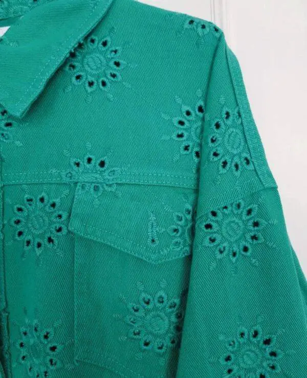 Chaqueta calados verde - Imagen 2