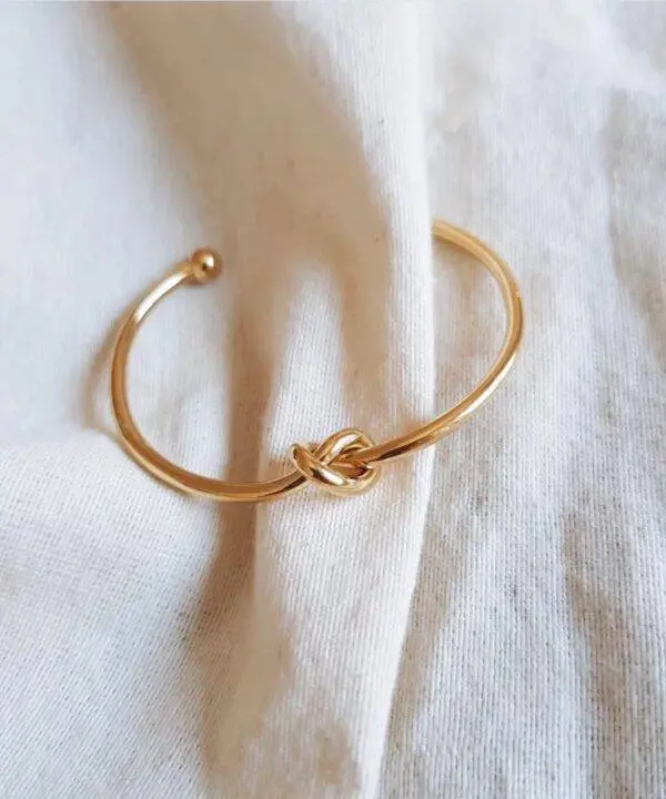 Brazalete nudo