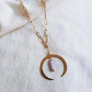 Collar Media Luna Malva
