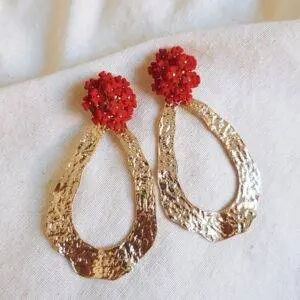 Pendientes abril rojo