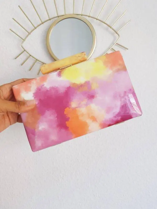 Clutch paintings