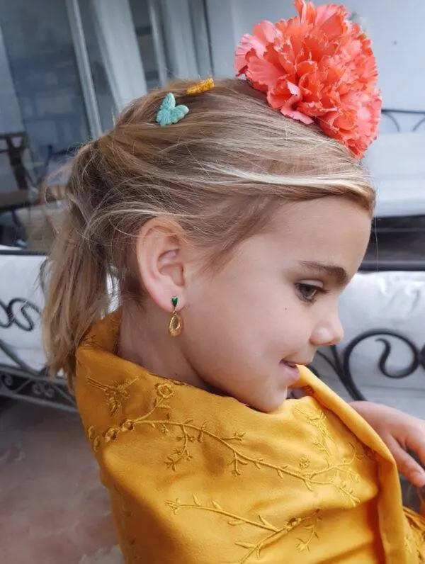 Mantoncillo bordado niña [+ colores] - Imagen 3