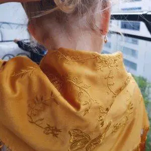 Mantoncillo bordado niña [+ colores]