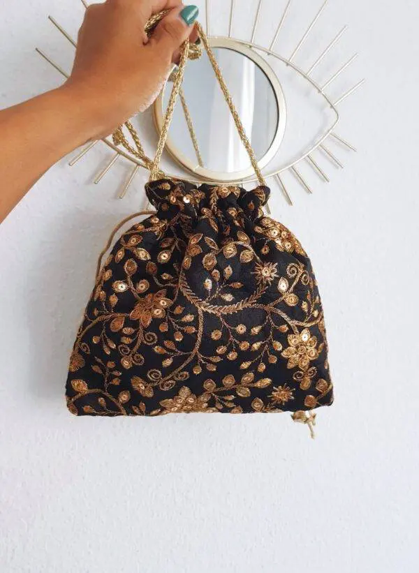 Bolsito saco black golden