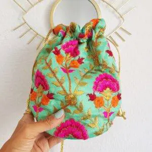 Bolsito saco flores fucsia