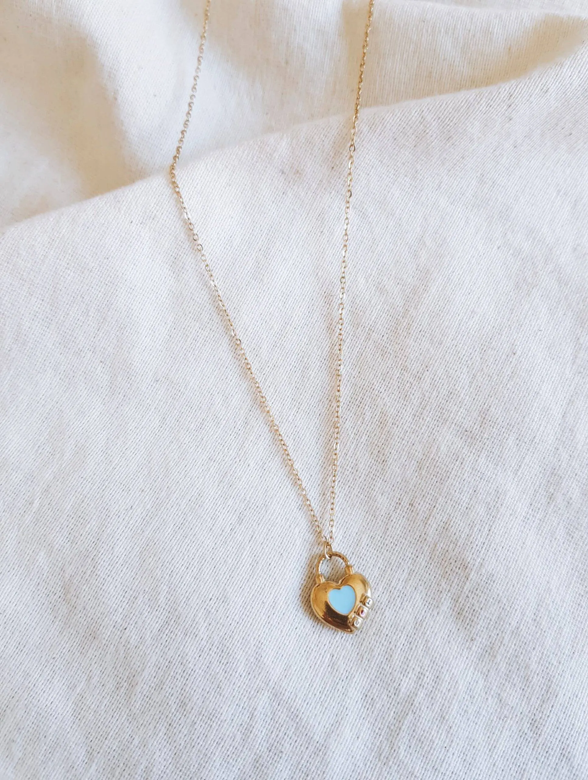 Collar corazón turquesa