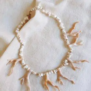 Collar Corales beige