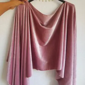 Capita terciopelo rosa