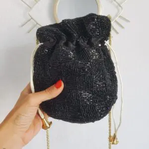 Bolso saquito Africa negro