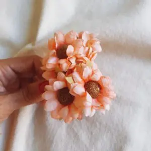 Ramillete mini margaritas coral