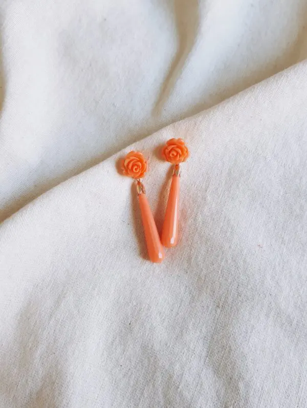 Pendientes lágrima coral