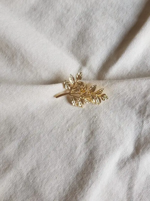 Broche ramita Golden
