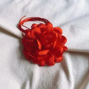 Choker flor red