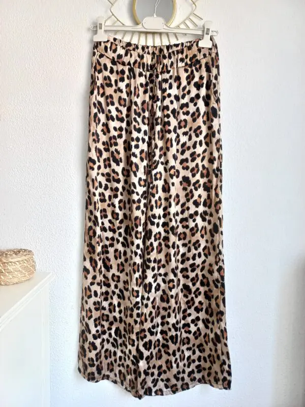 Pantalón leopardo