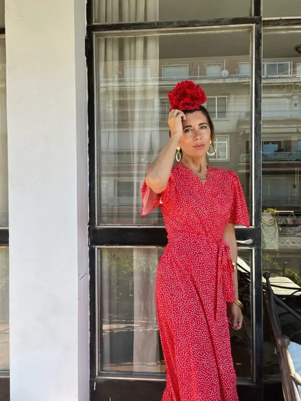 Bata rociera lunares roja