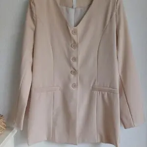 Chaqueta gala beige
