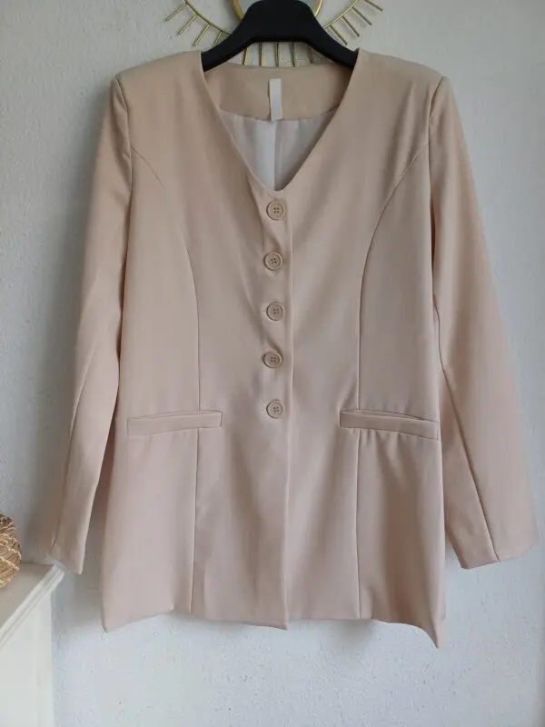 Chaqueta gala beige