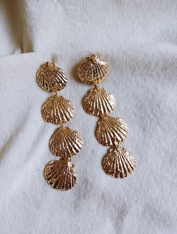 Pendientes conchas cascada