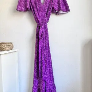 Bata rociera lunares morada