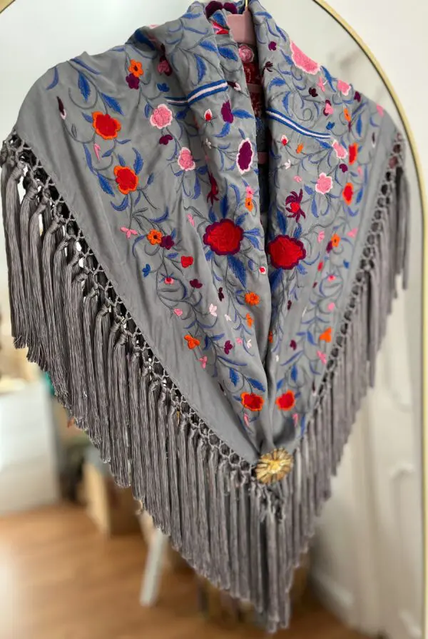Mantoncillo Lola Gris Perla