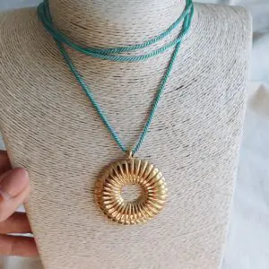 Collar caracola Circle verde agua
